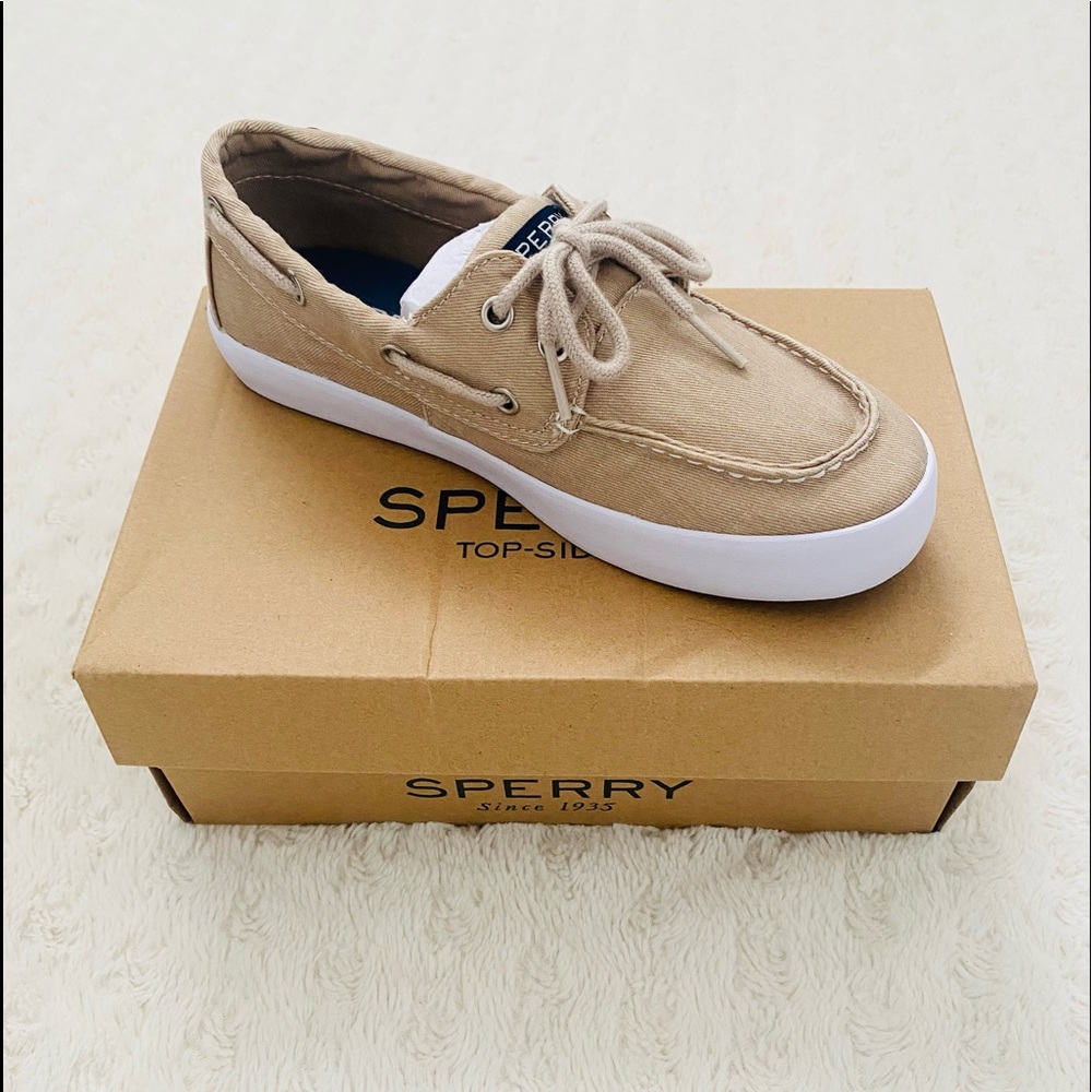 Sperry Tuck Saltwash Khaki Boat Shoes 3 1/2